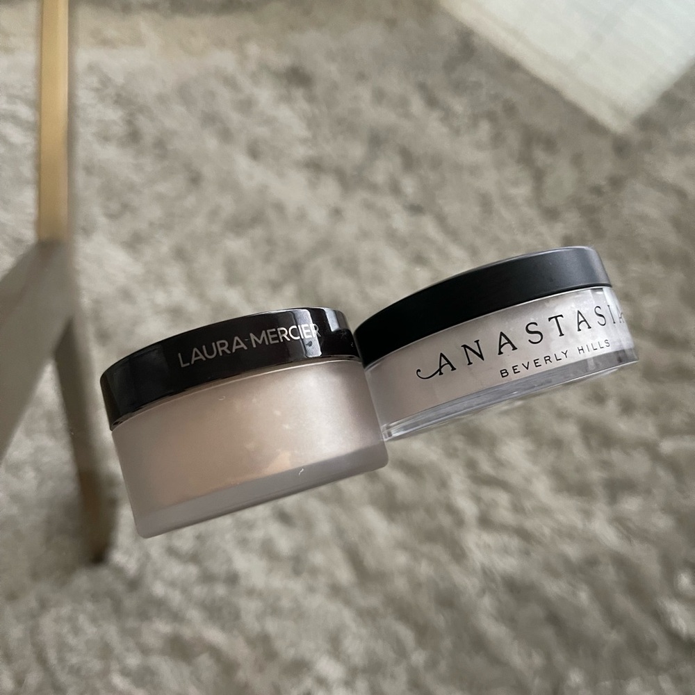 Laura Mercier and Anastasia of Beverly Hills Translucent Setting Powder duo